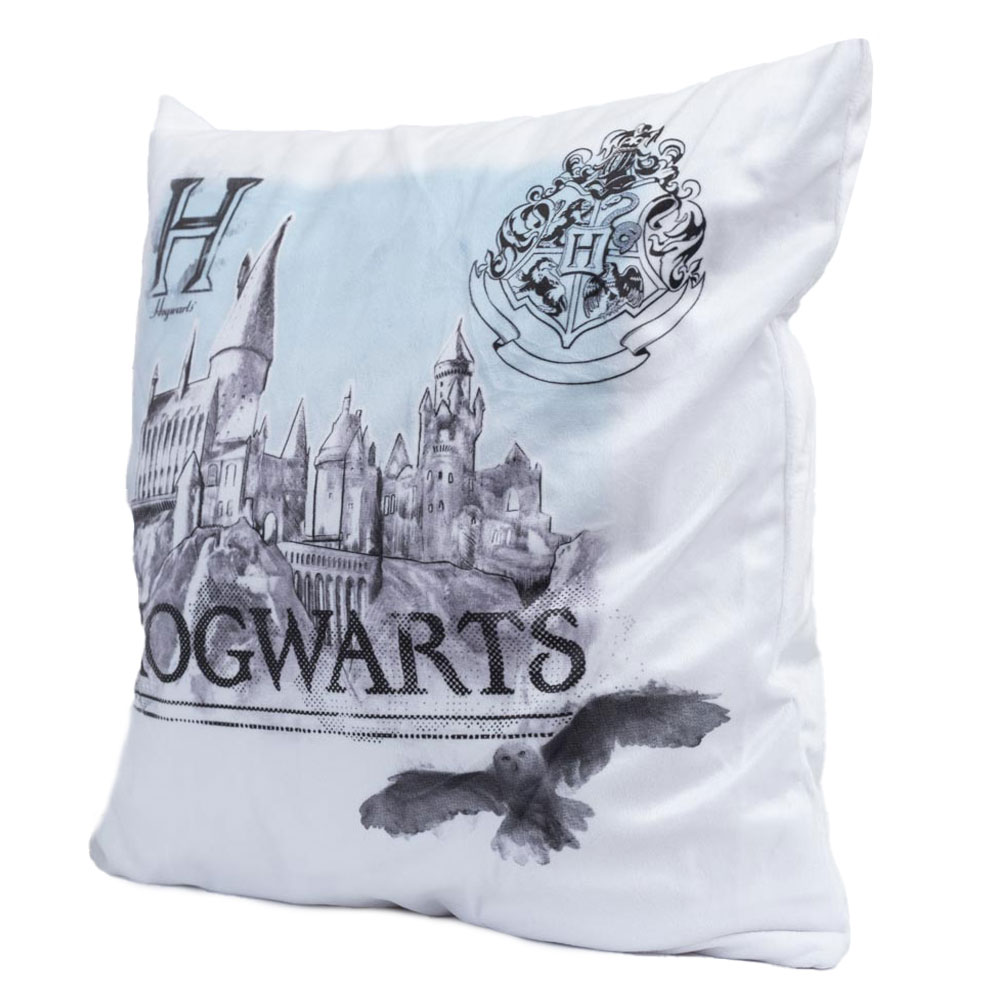 (image for) Harry Potter Hogwarts Velvet Feel Cushion